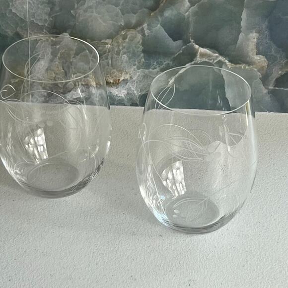 Riedel Etched Floral Stemless Wine Glasses Set of 2 - Picture 3 of 10